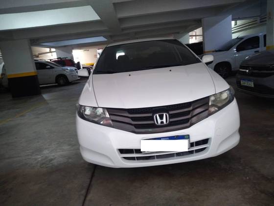 HONDA CITY 1.5 LX 16V FLEX 4P MANUAL HONDA CITY 1.5 LX 16V FLEX 4P MANUAL